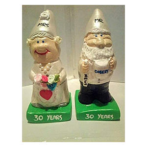 Mr & Mrs Anniversary Gnomes